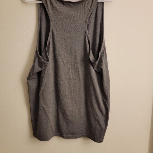 Rose tank top - Picture 4 of 6